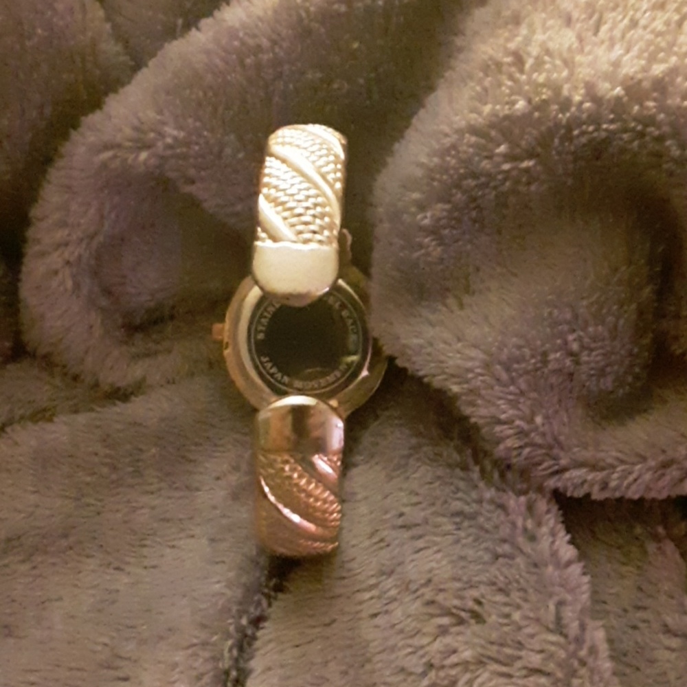Watch - Picture 2 of 2